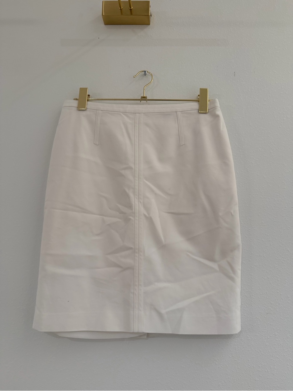 Ann Taylor White Pencil Skirt lined size 8 8p Petite